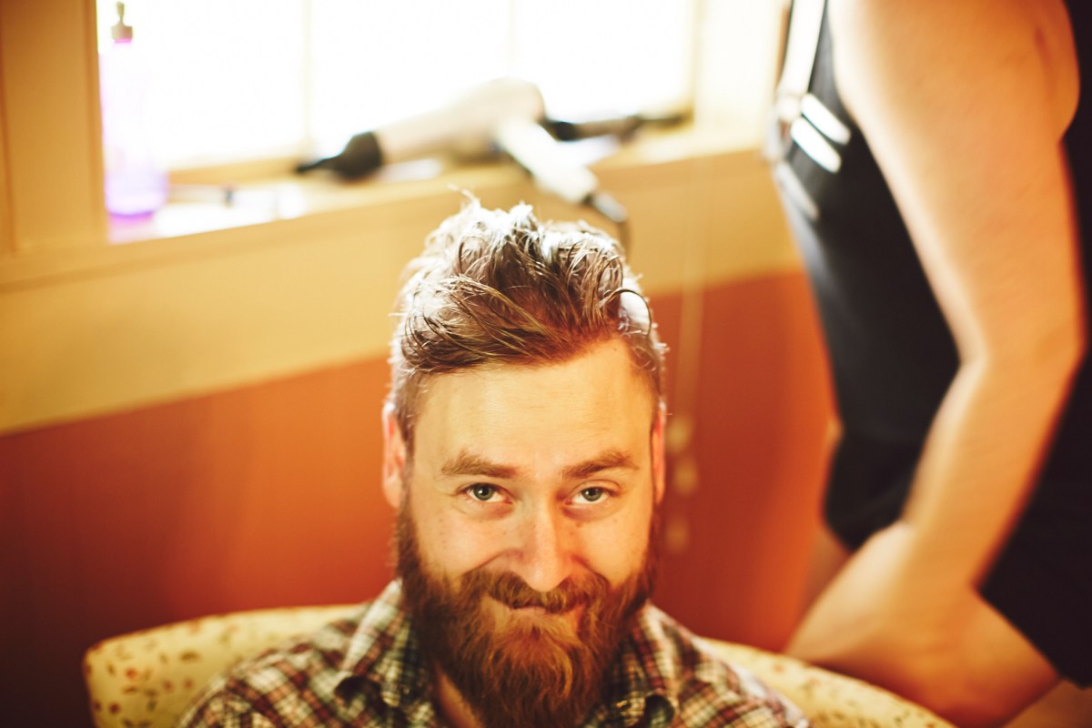 J+H_Wedding_GroomPrep_0010