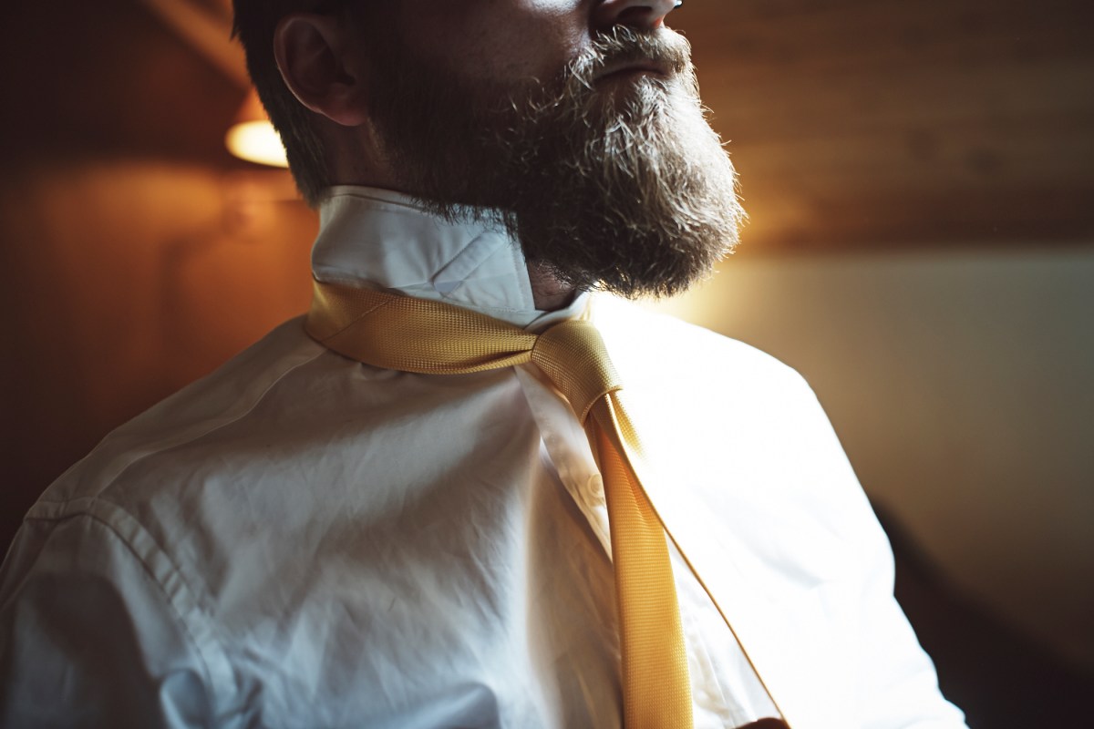 J+H_Wedding_GroomPrep_0419